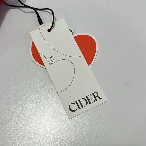 NWT Cider Classic Mini, Red, Crossbody, Faux Leather, Adjust Strap, Bag, Purse - Picture 9 of 16